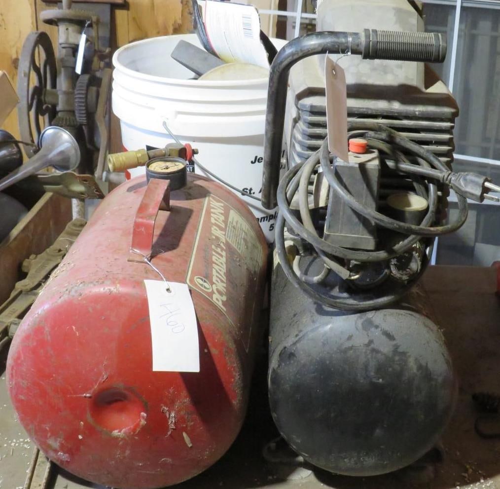 Central Pneumatic Electric Portable Air Compressor (1 of 5)