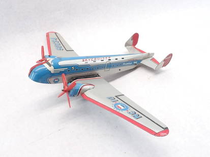 Marx Skycruiser Stratoliner 700 Friction Operated Tin Airplane: 18.25" wing span, operational including propellers 