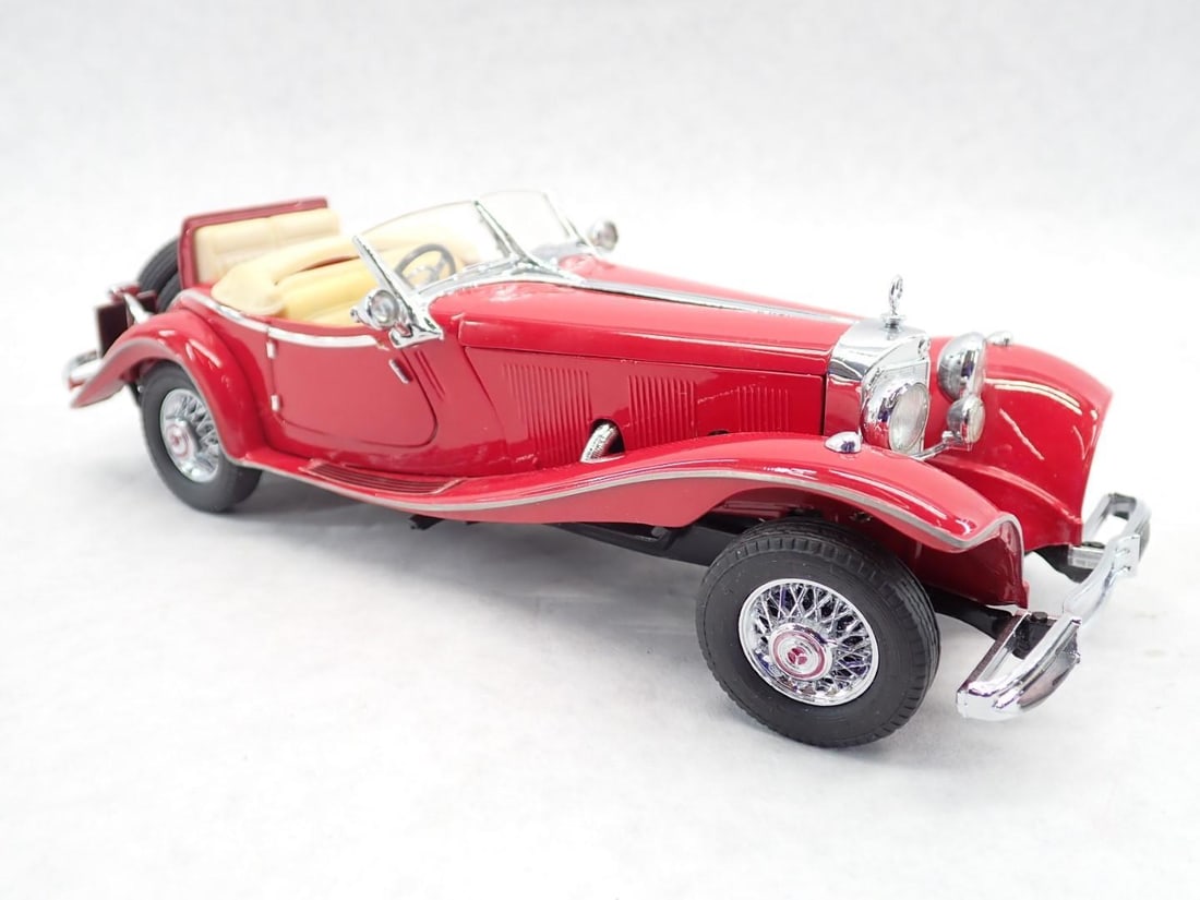 Franklin Mint 1935 Mercedes Benz 500K Roadster Diecast Car: 1/24, like new in the box