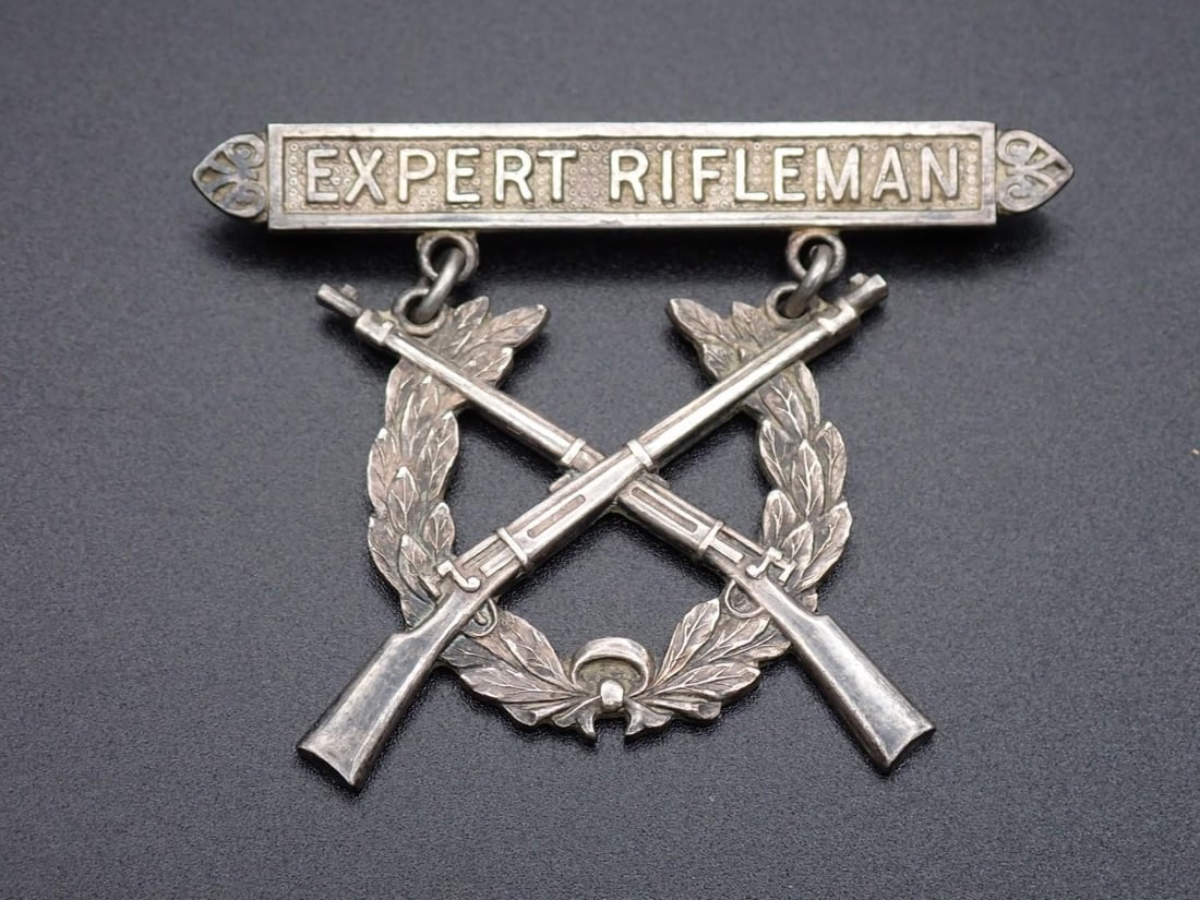 Sterling Silver Expert Rifleman Medal: 41mm in length