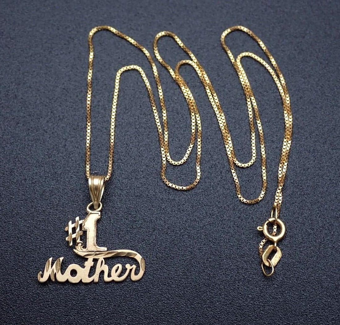 14K Yellow Gold Box Link Necklace (1 of 5)