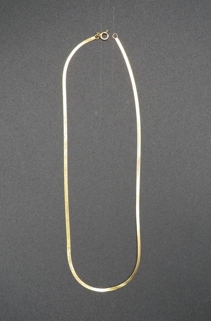 14K Yellow Gold Necklace: 16" in length, 4.62 grams