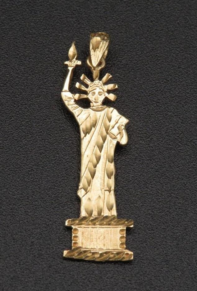 14K Yellow Gold Statue of Liberty Pendant (1 of 3)