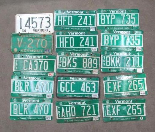 (15) Vermont License Plates: .
