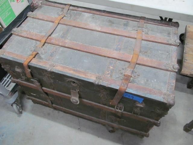 Steamer Trunk, Flat top (1 of 5)