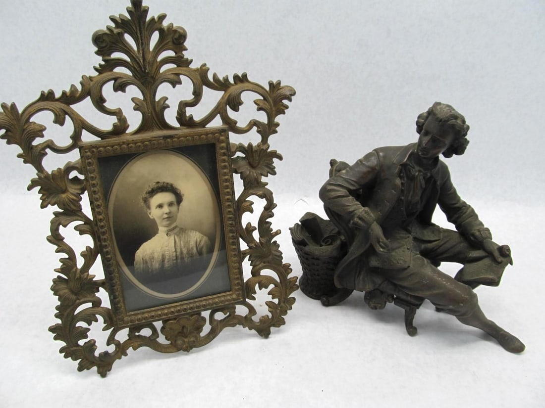 Stand up Frame and Clock Topper: .