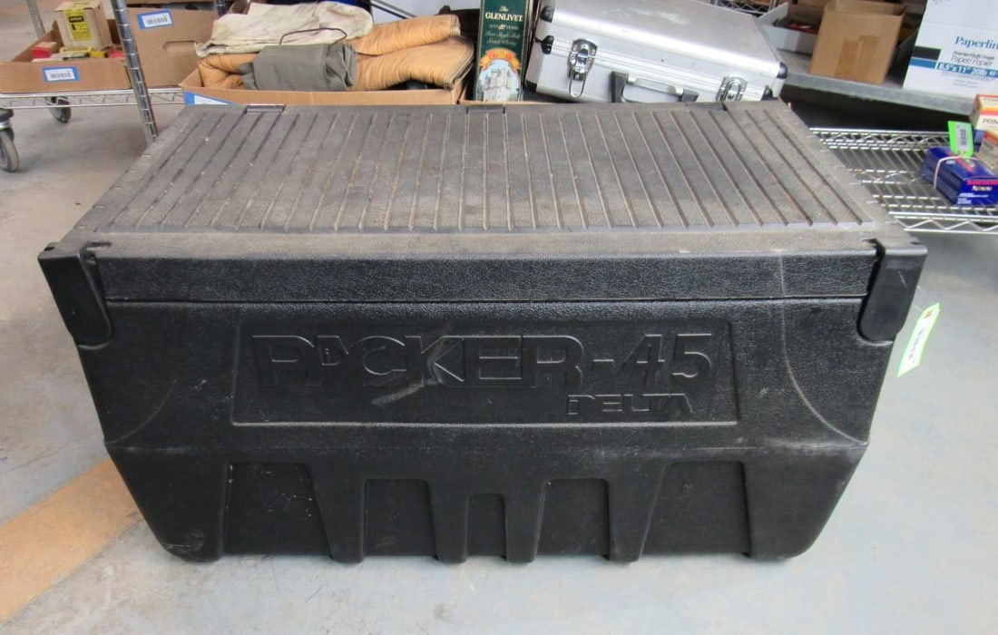 Delta Packer 45 Storage Box: 35" x 20" x 19" in height 