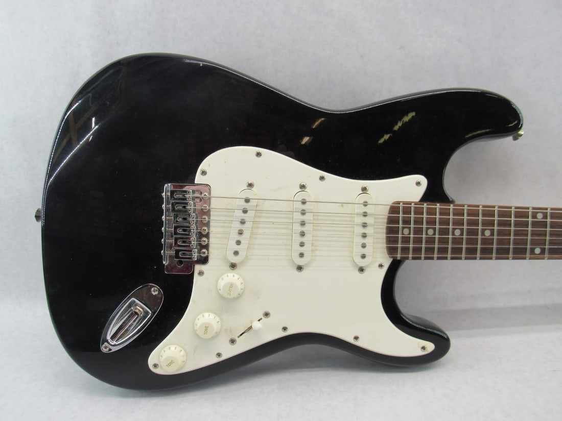 Fender Squire Stratocaster Electric Guitar - 5