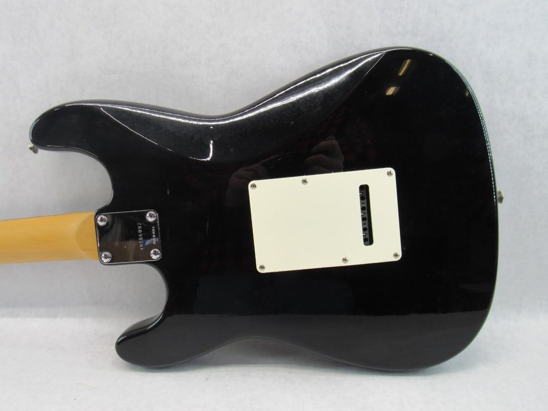 Fender Squire Stratocaster Electric Guitar - 7