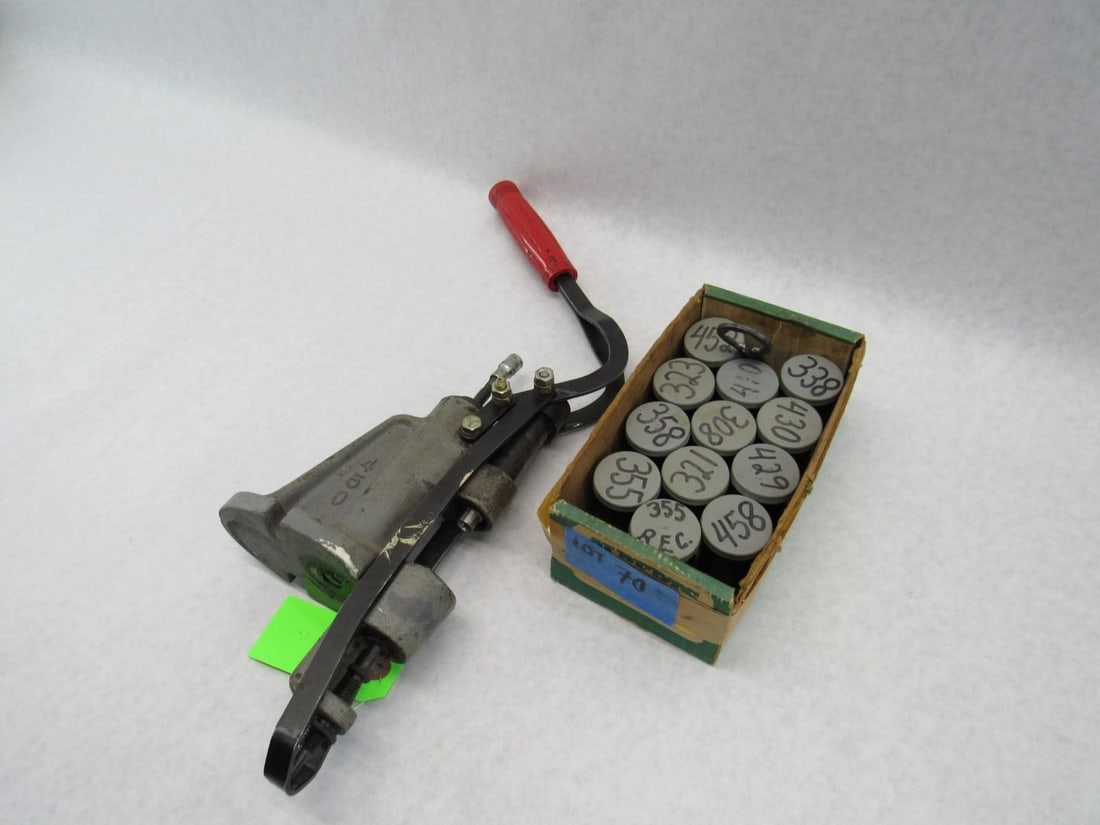 Lyman 450 Bullet Lubricator Sizer - 3