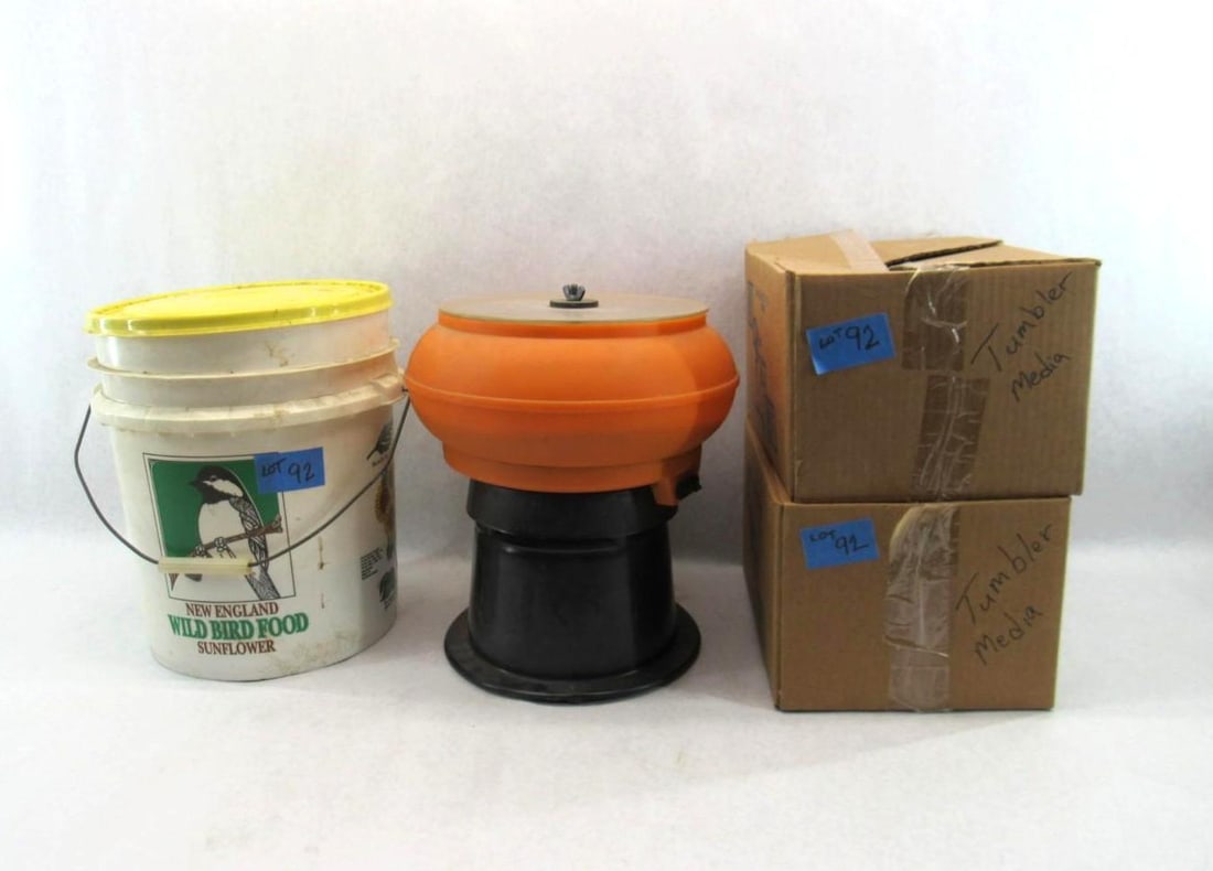 Lyman Case Tumbler and Media: Lyman Case Tumbler and Media 