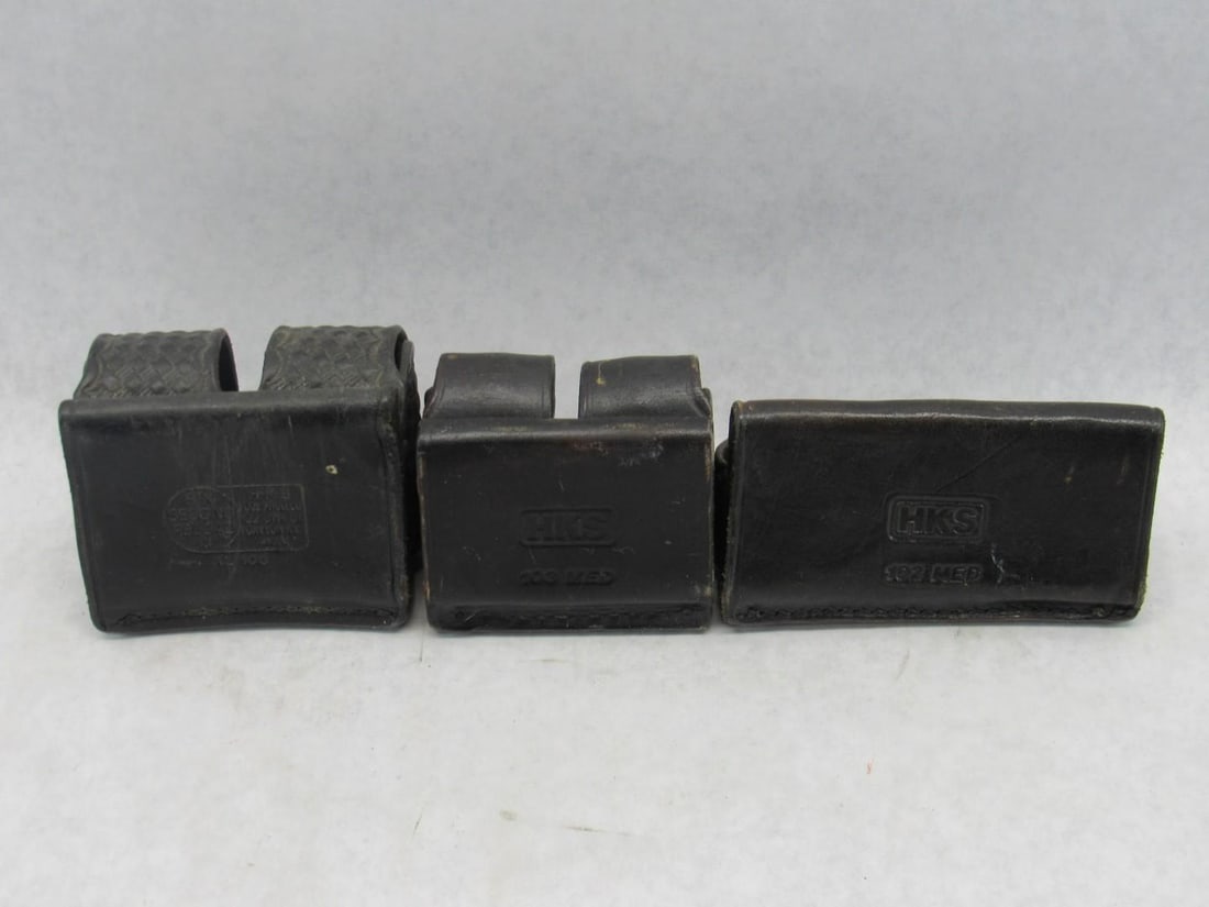 (14) Speed Loaders & (3) Leather Pouches - 6