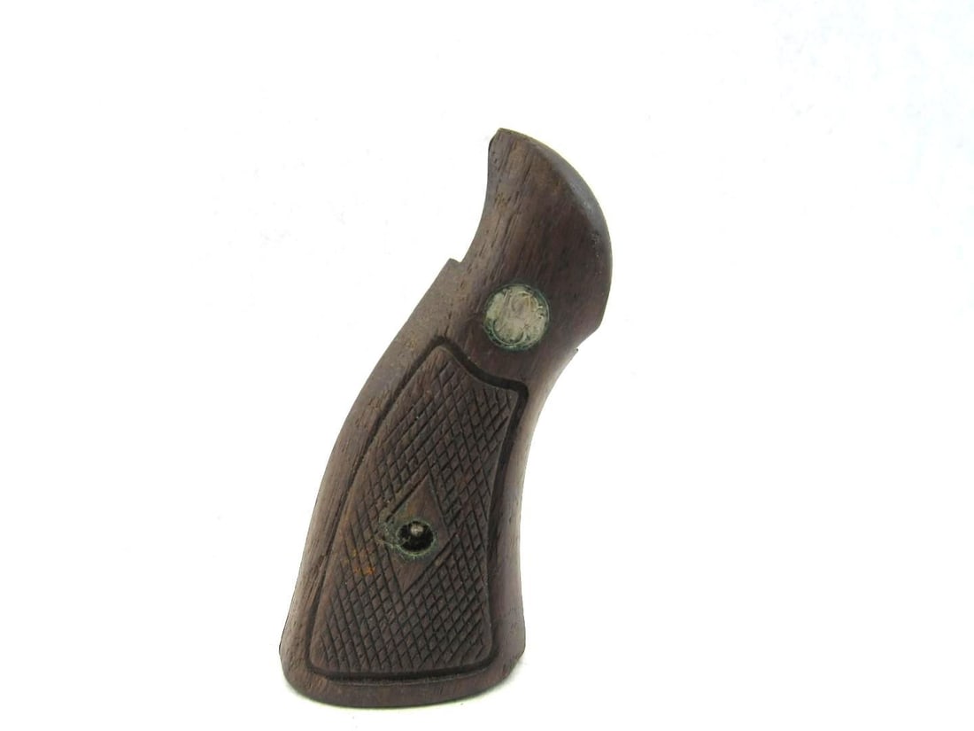 Smith & Wesson Revolver Grips: with screw