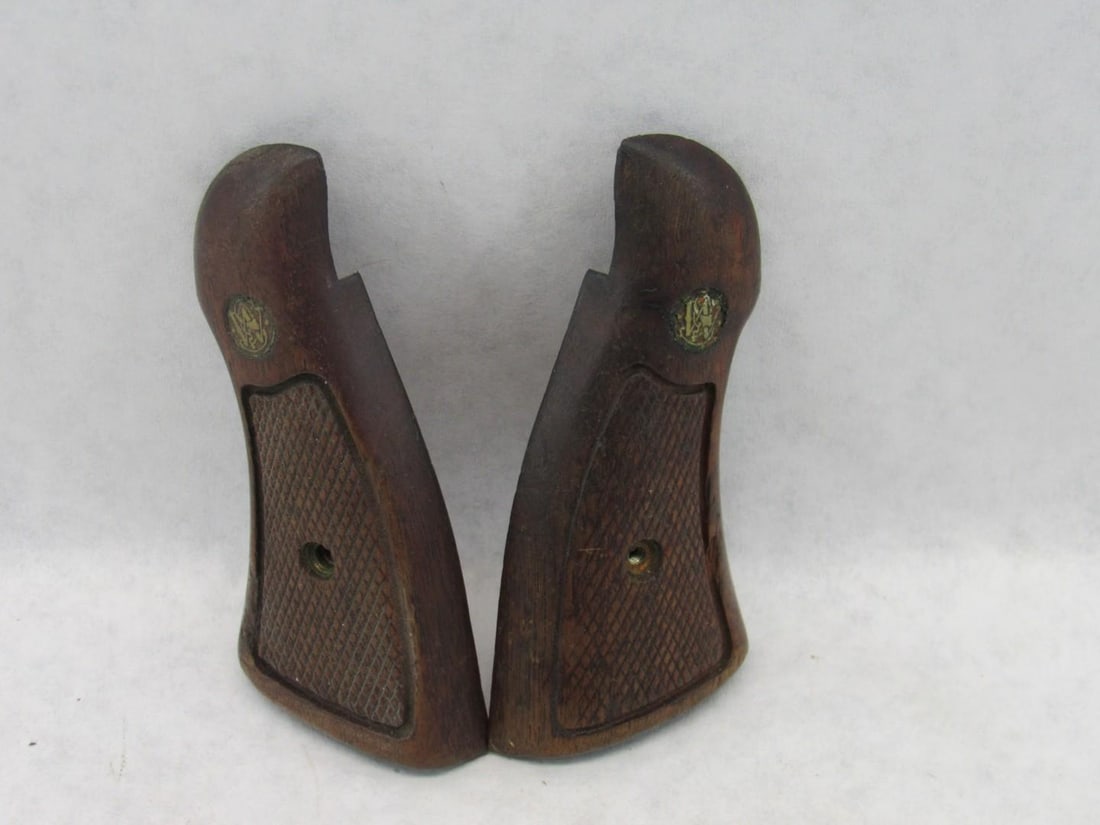 Smith & Wesson Revolver Grips - 3