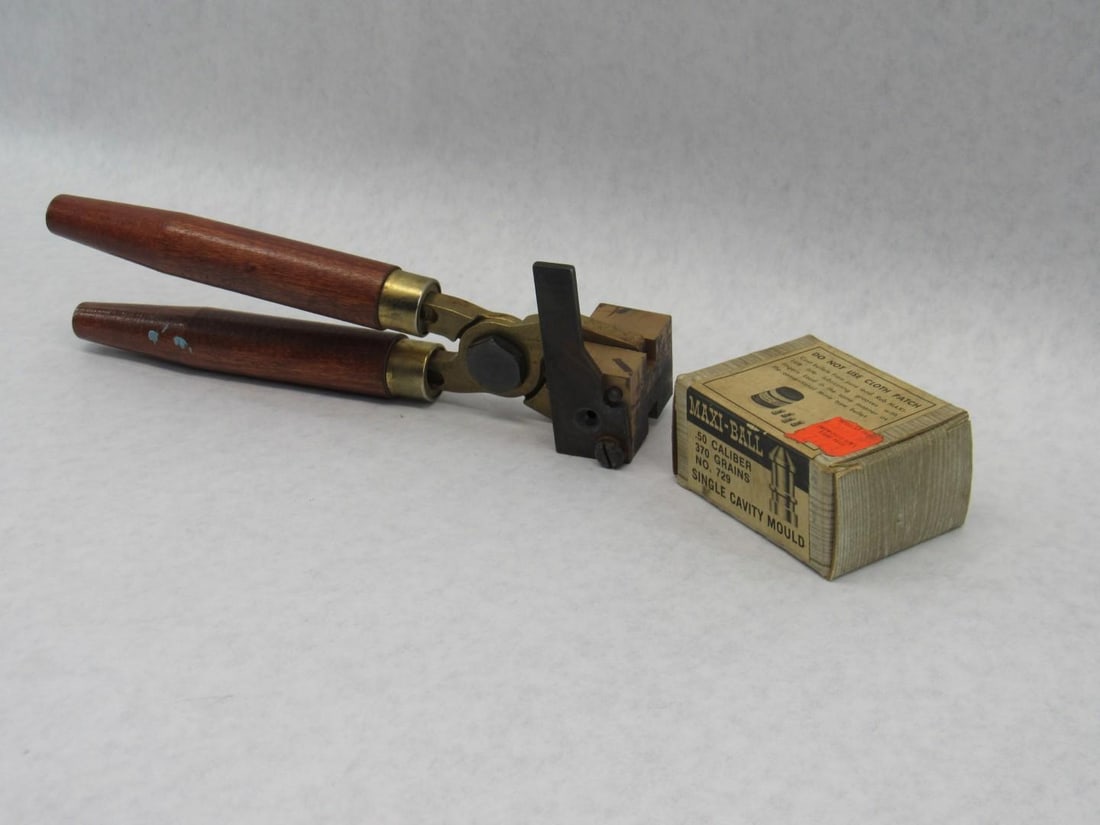 Thompson/Center .50 Cal. 370 Gr. Single Cavity Maxi Ball Mould Blocks - 2