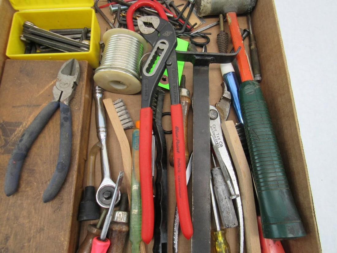 Hand Tools Lot - 6