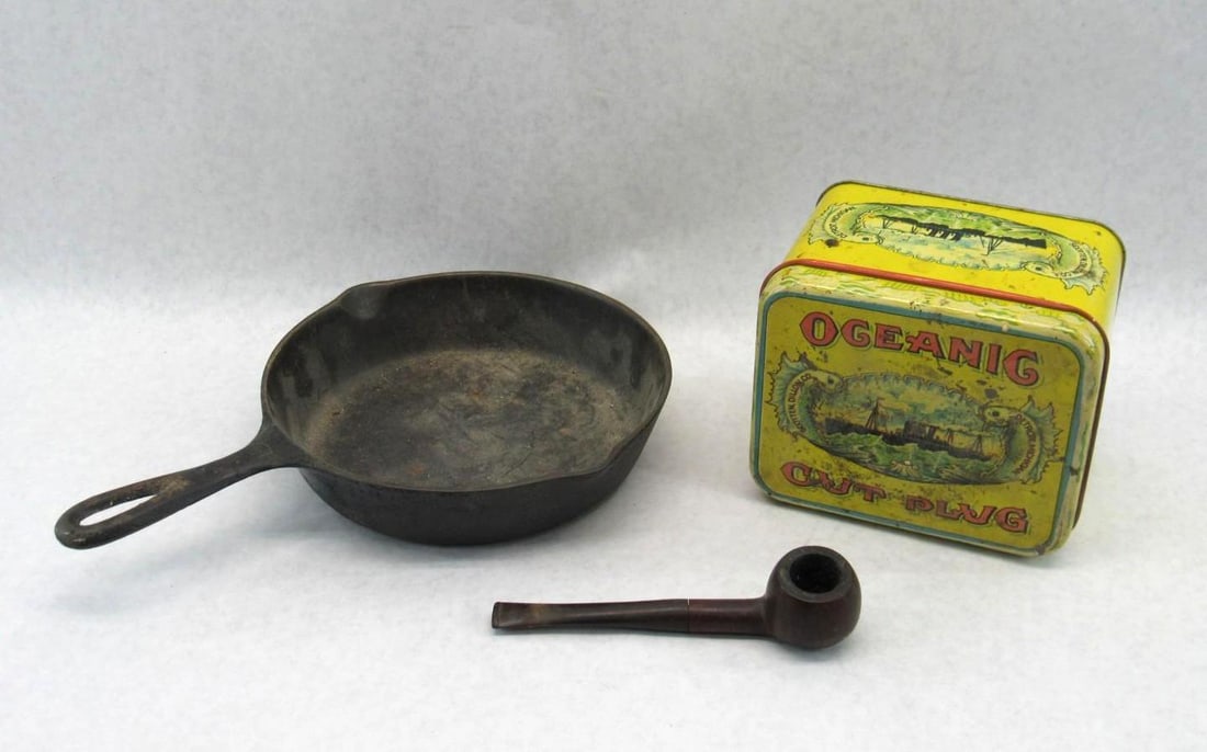 Collectibles Lot (1 of 8)