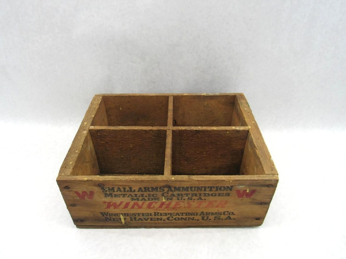 Vintage Wood Winchester .222 Cartridge Crate: partitioned 