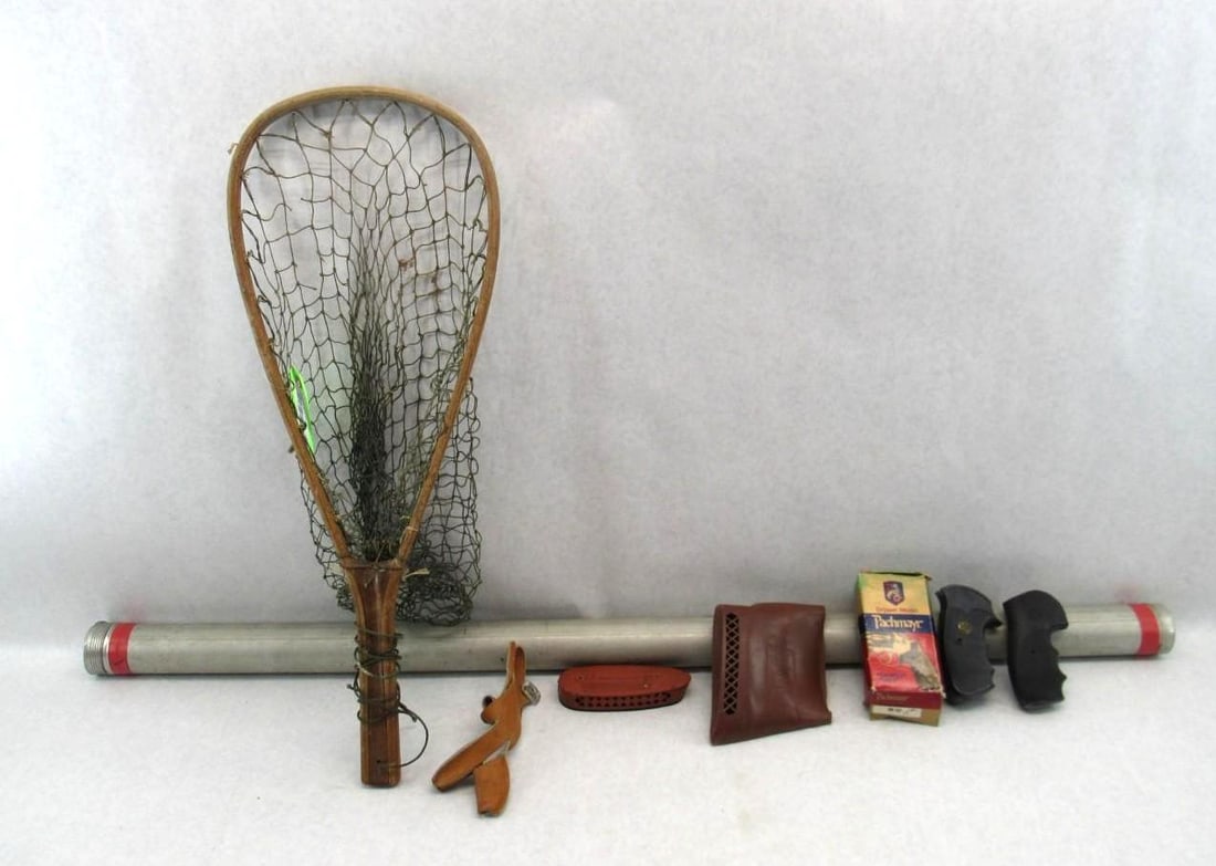 Collectibles Lot: incl.: Winchester red rubber butt pad; A.A.W. Peerless fly rod tube; trout net; handgun grips 