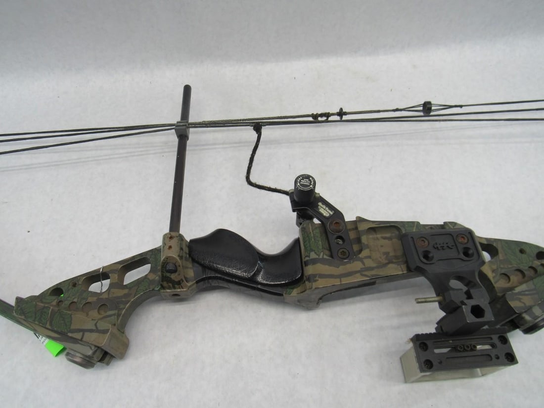 High Country Excalibur Compound Bow - 10