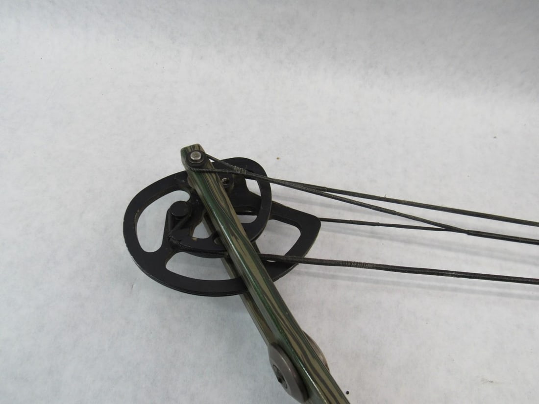 High Country Excalibur Compound Bow - 8