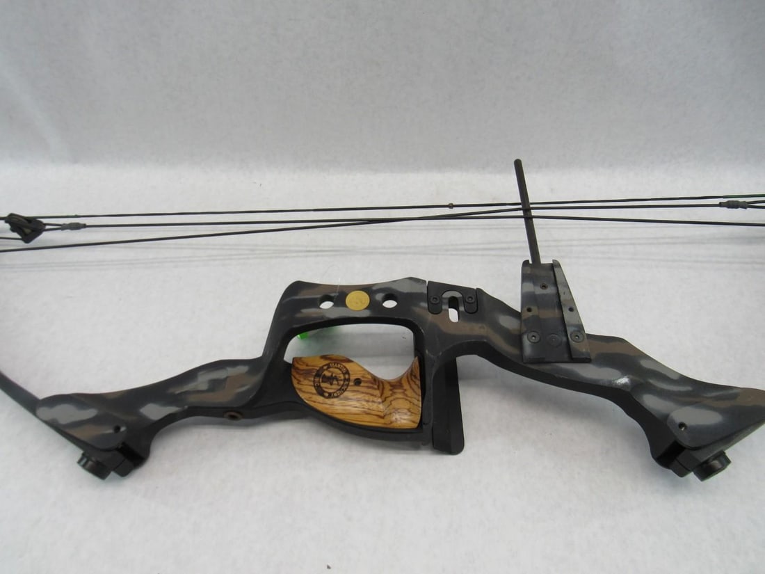 Martin Onza Compound Bow - 10
