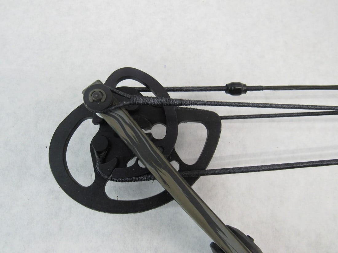 High Country Z Force Compound Bow - 11