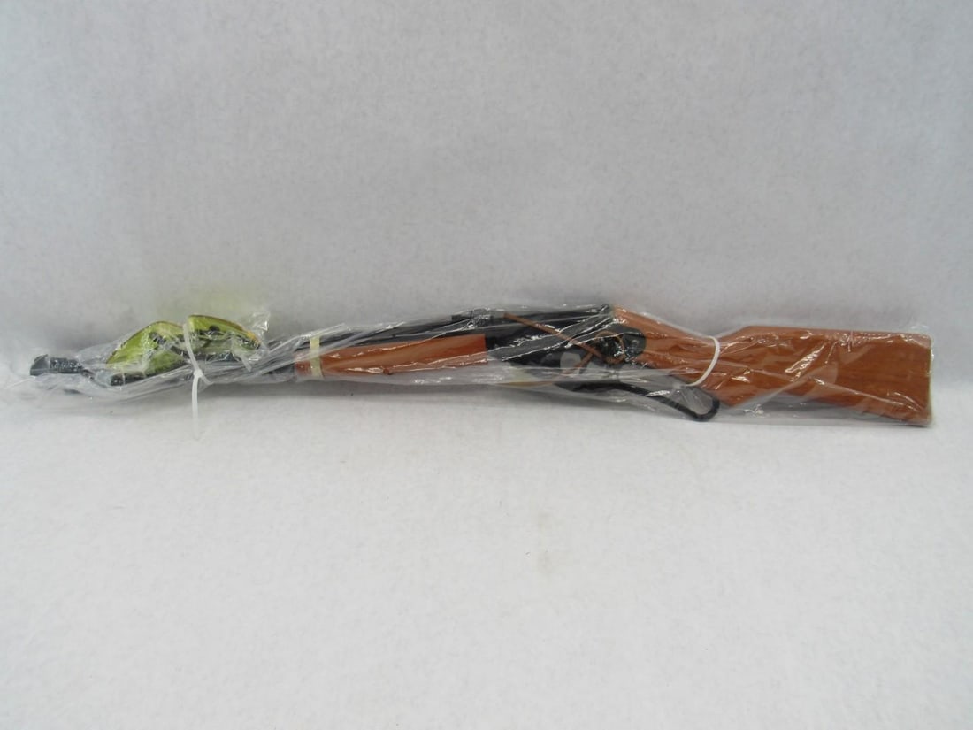 Daisy Red Ryder BB Gun - 8