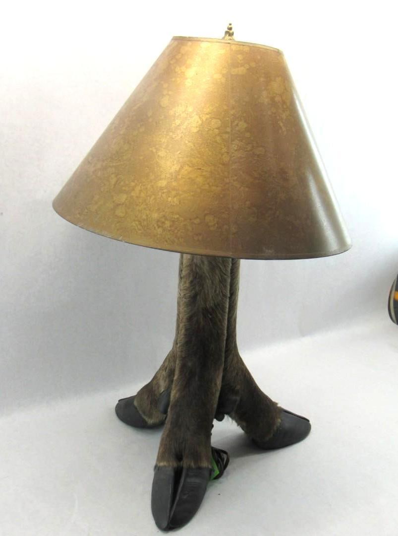Elk Foot Table Lamp: 30" in height 