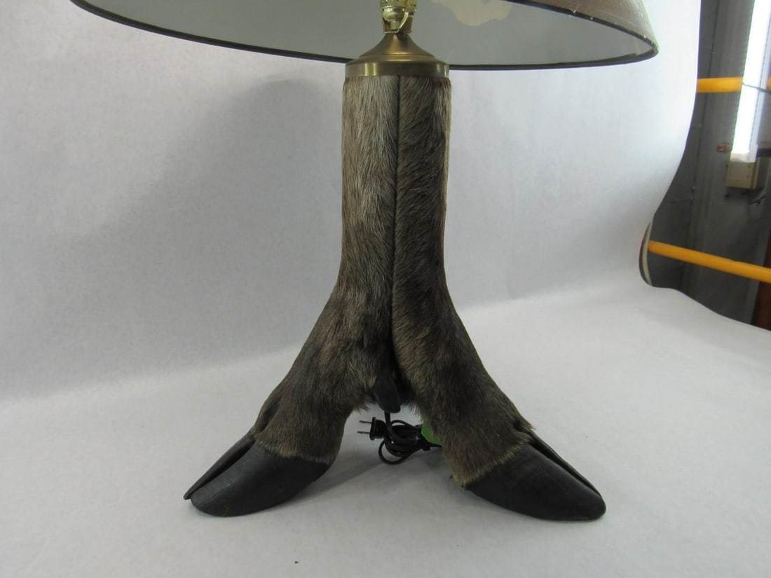 Elk Foot Table Lamp - 5