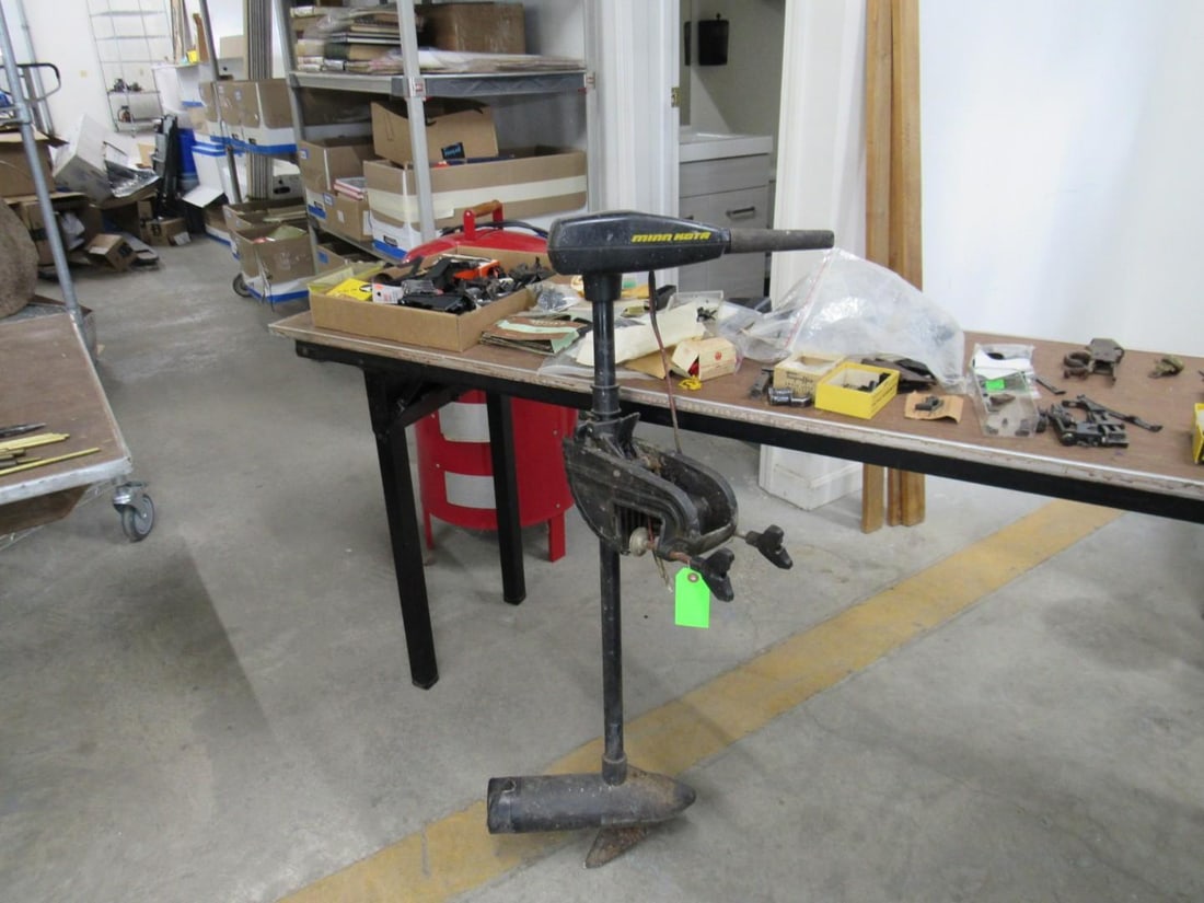 Minn Kota Classic 28 Electric Trolling Motor - 2