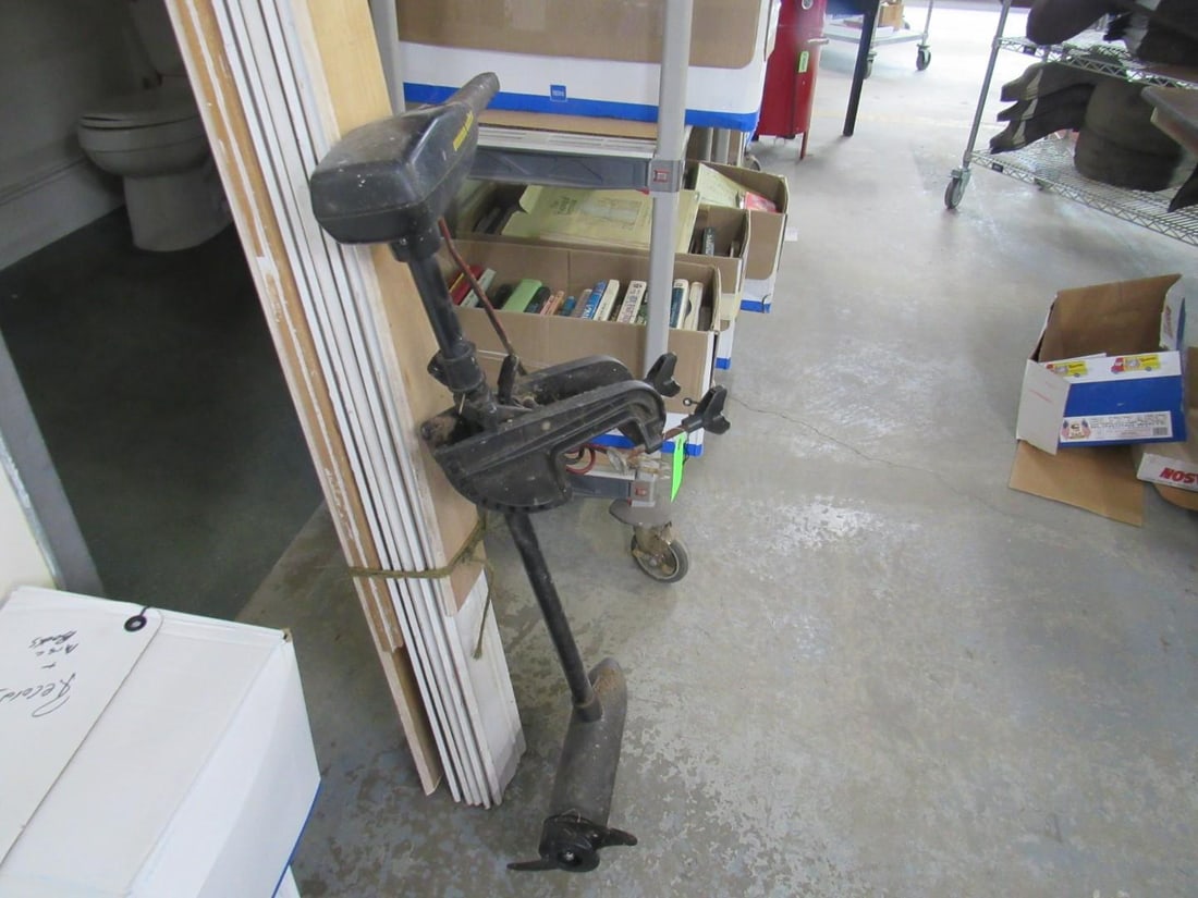 Minn Kota Classic 28 Electric Trolling Motor - 7