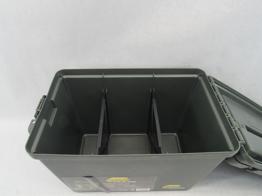 Plano Magnum Field Box - 8