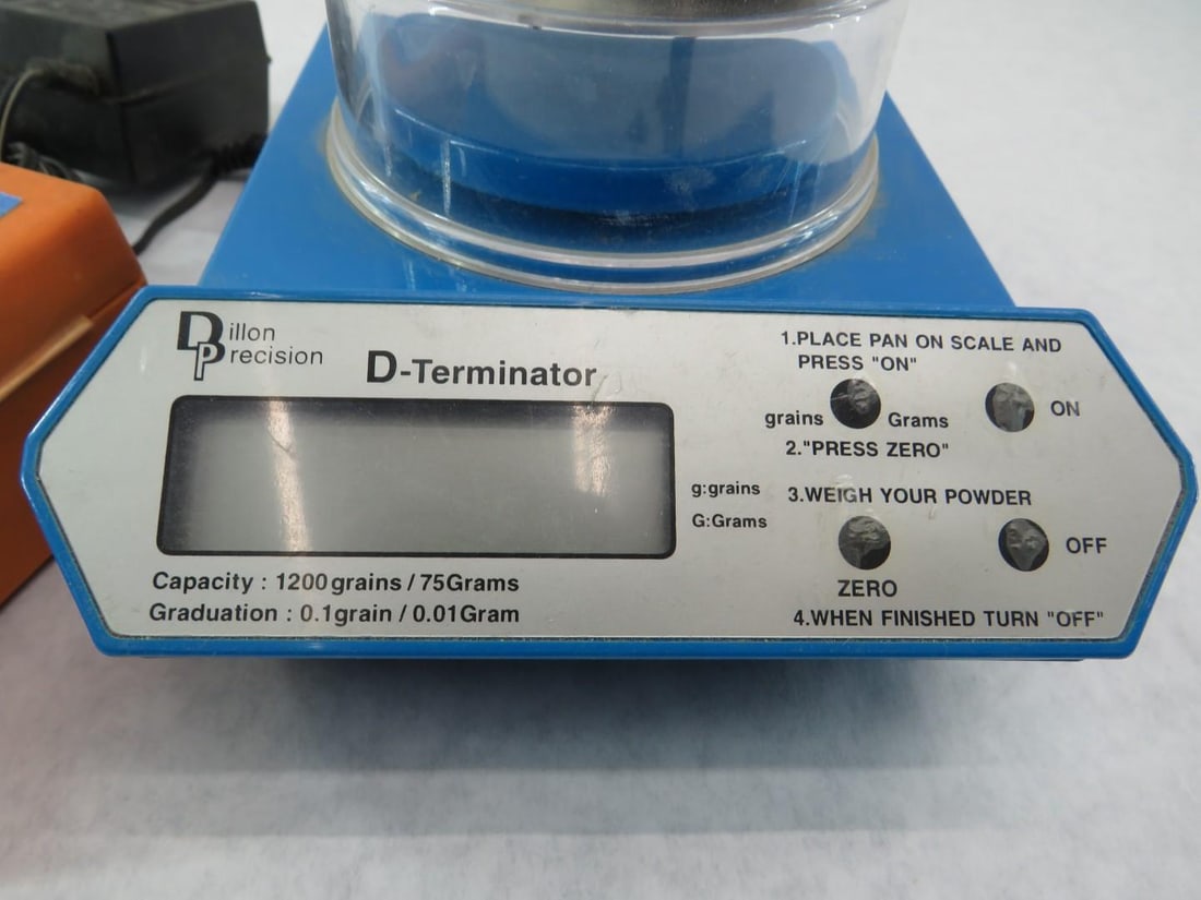 Dillon Precision Digital Powder Scale & Lyman Weight Check Set - 6