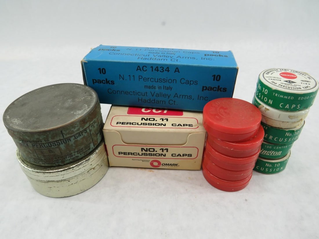 (2700+/-) Percussion & Musket Caps: (2700+/-) Percussion & Musket Caps 