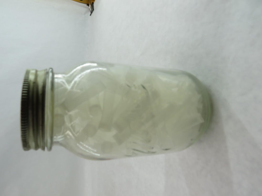 2lbs. Hercules Shotgun Shell Powder & 12 Ga. & .410 Bore Wads - 5