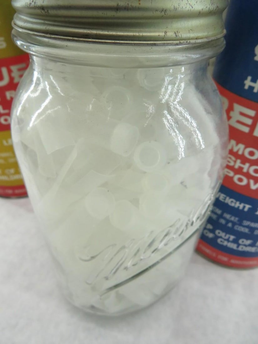 2lbs. Hercules Shotgun Shell Powder & 12 Ga. & .410 Bore Wads - 9