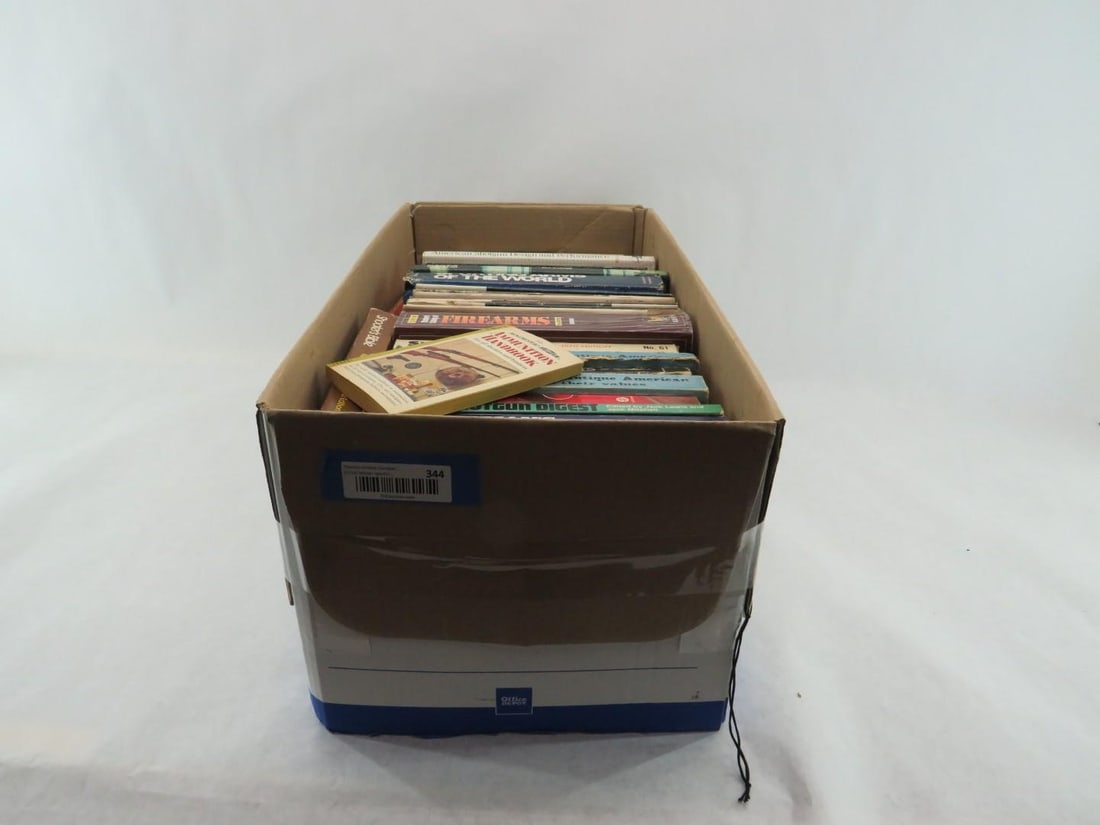 (40+) Gun Related Books and Ephemera: (40+) Gun Related Books and Ephemera 
