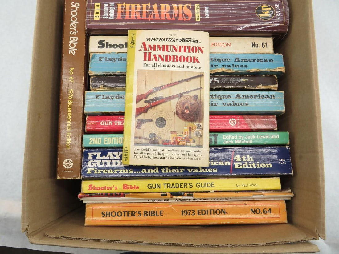 (40+) Gun Related Books and Ephemera - 3