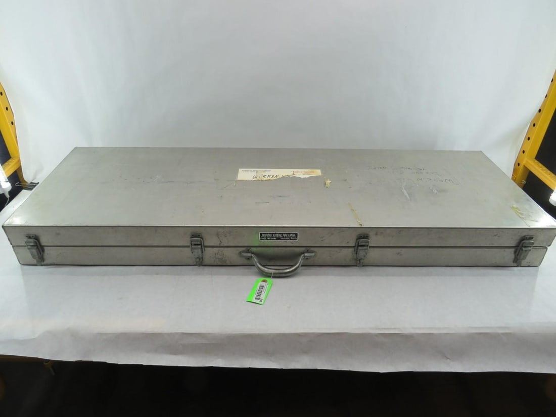 Lewiston Welding and Fabrication Aluminum Long Gun Case: Lewiston Welding and Fabrication Aluminum Long Gun Case 