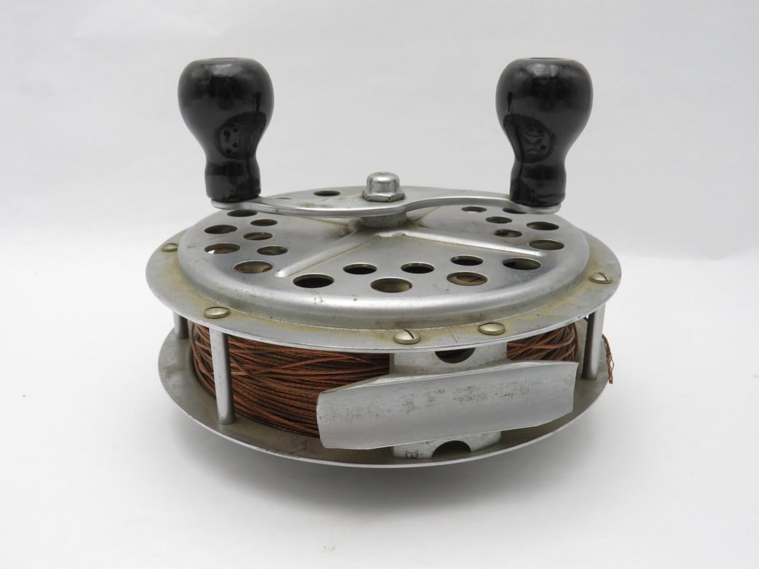 Vintage Pflueger Pakron 3180 Reel - 2