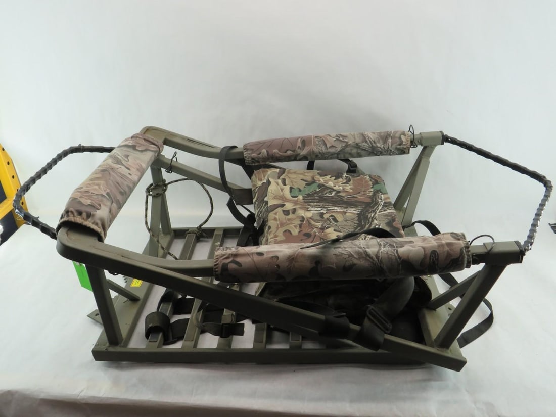 API Outdoors GS 2500 MS Grandstand Supreme Tree Stand: API Outdoors GS 2500 MS Grandstand Supreme Tree Stand