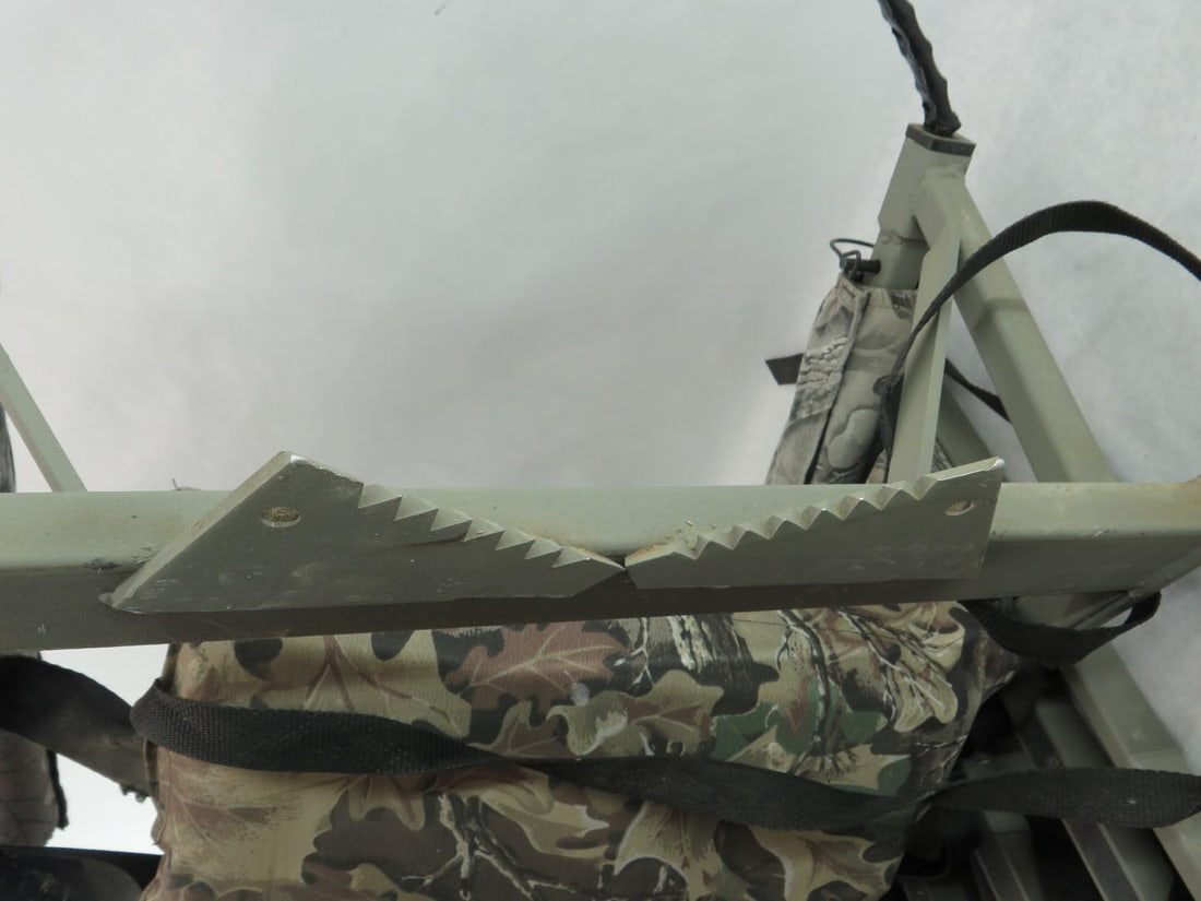 API Outdoors GS 2500 MS Grandstand Supreme Tree Stand - 9