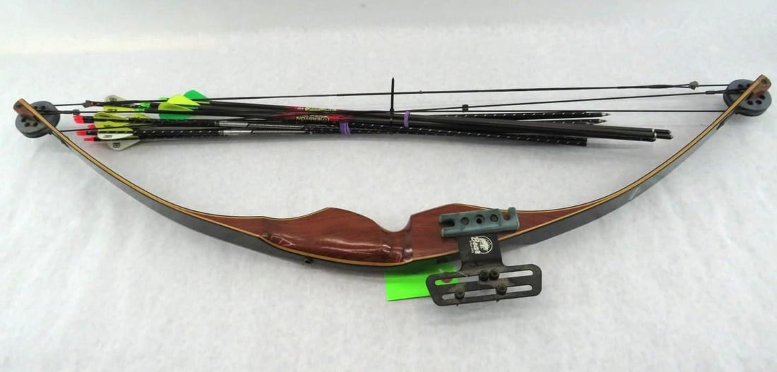 Vintage Jeffery "the Regal 40.5" Compound Bow - 12