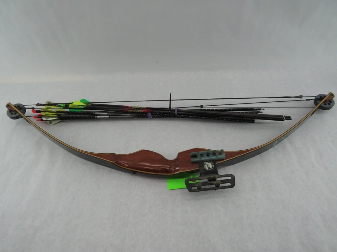 Vintage Jeffery "the Regal 40.5" Compound Bow (1 of 20)