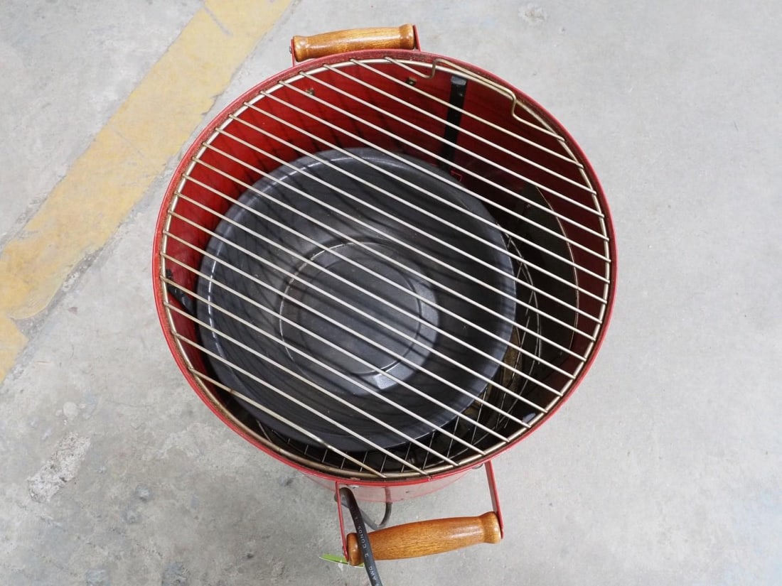 Meco 5026-3 Electric Smoker - 7