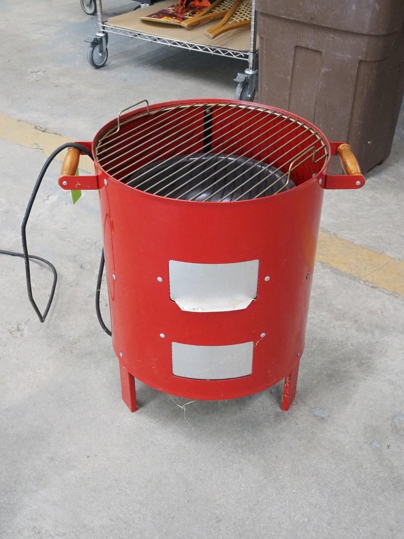 Meco 5026-3 Electric Smoker - 8