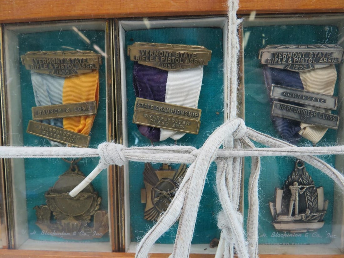 (28) Piece V.H. Blackinton Salesman's Shooting Medal Display - 8