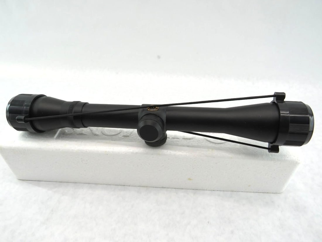 Simmons 8-Point 4x32 Scope - 11