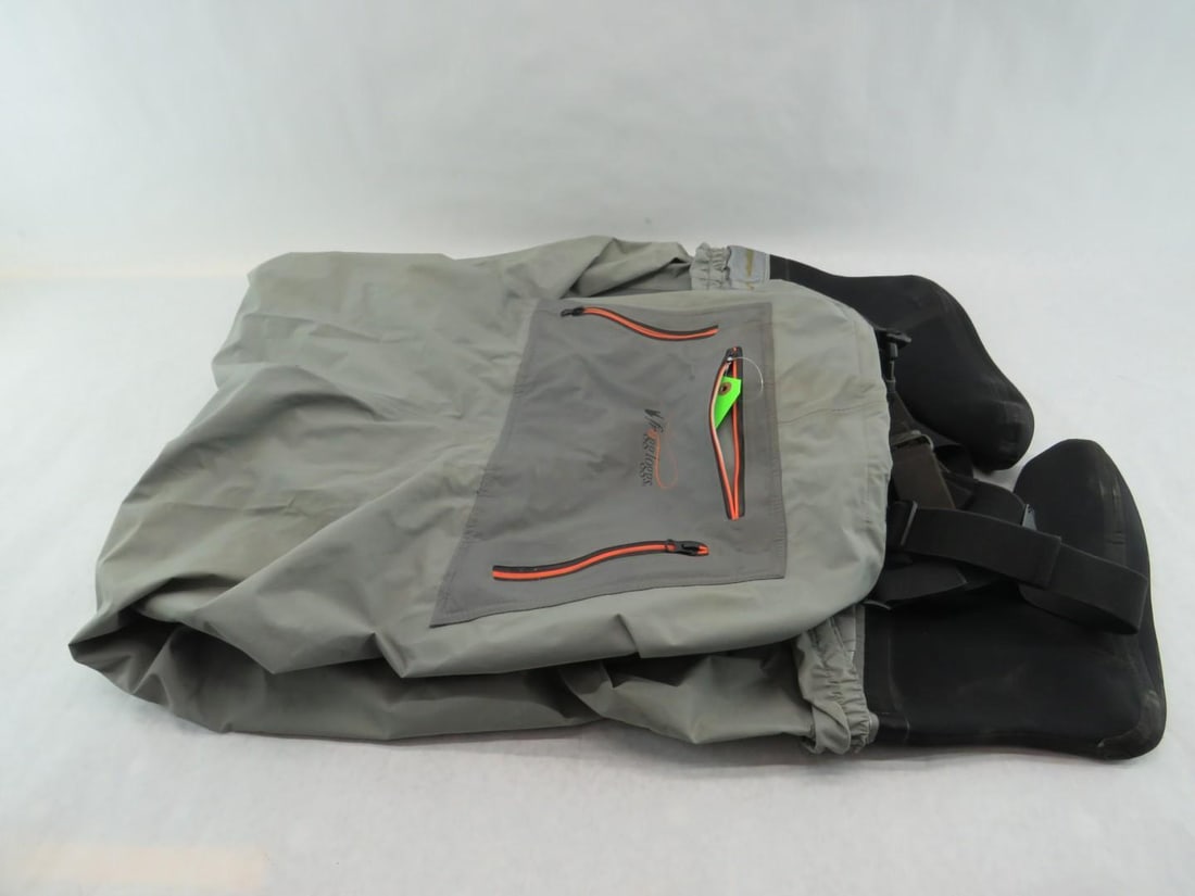 Frogg Toggs Waders: Size: Large 